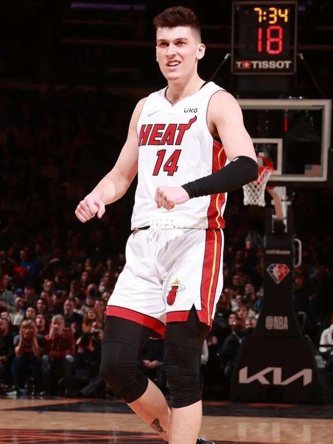 推动了膝关 推动了膝关